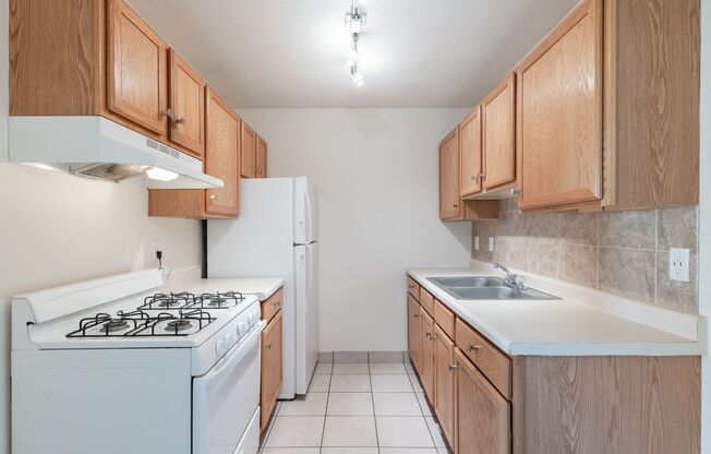 2 beds, 1 bath, 943 sqft, $1,350, Unit 11089118