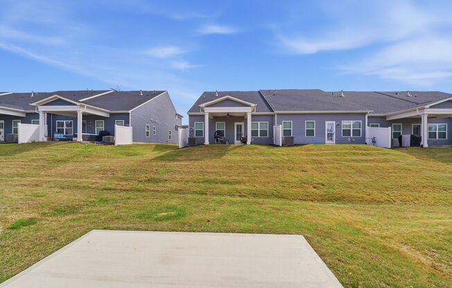 Gorgeous 3-Bedroom Townhome in Rivercross with Modern Upgrades