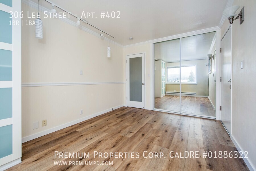 306 LEE ST