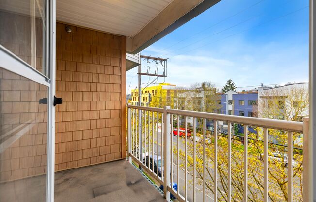 2 beds, 1 bath, 829 sqft, $2,325, Unit #204