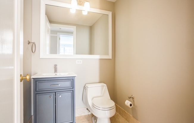 1 bed, 1.5 baths, 754 sqft, $4,700, Unit 11C