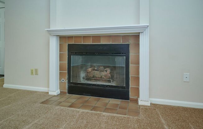 2 beds, 2 baths, 1,556 sqft, $2,100, Unit 7102