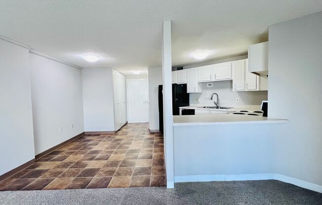 2 beds, 1 bath, 710 sqft, $1,450, Unit # 1303