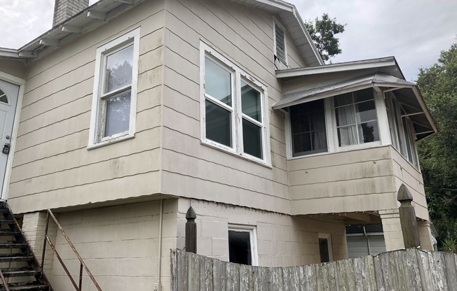 Awesome location for Garage Apartment