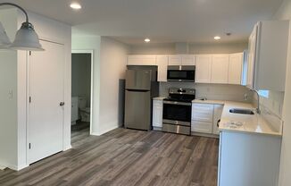 3 beds, 2.5 baths, 1,350 sqft, $1,600, Unit 2