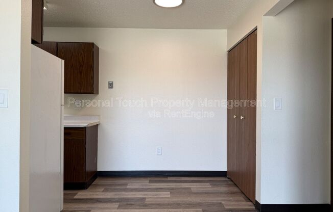 2 beds, 1 bath, 850 sqft, $825, Unit 36
