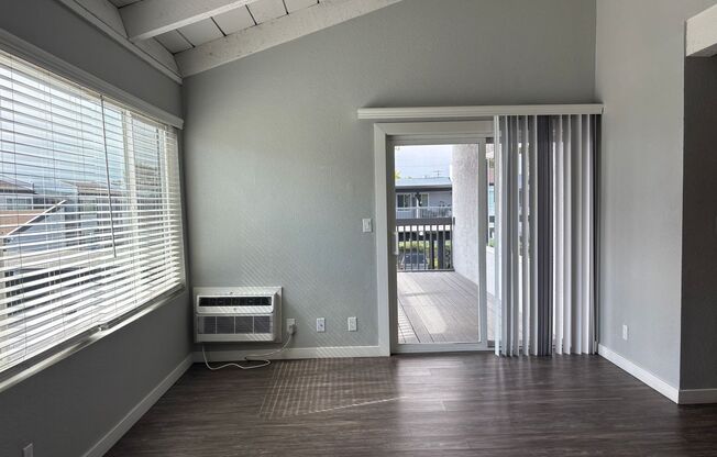 2 beds, 1 bath, 970 sqft, $2,860, Unit 0116