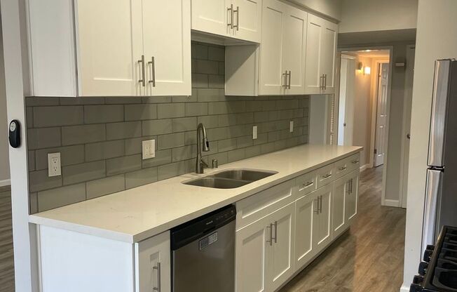 350 N Crescent Drive