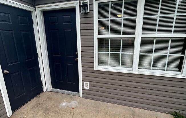 1 bed, 1 bath, 815 sqft, $925, Unit 1082