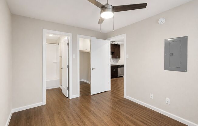 1 bed, 1 bath, 351 sqft, $696, Unit 3313