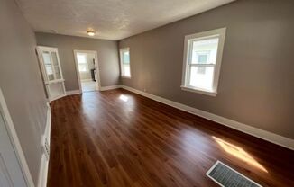 3 beds, 1 bath, $1,295