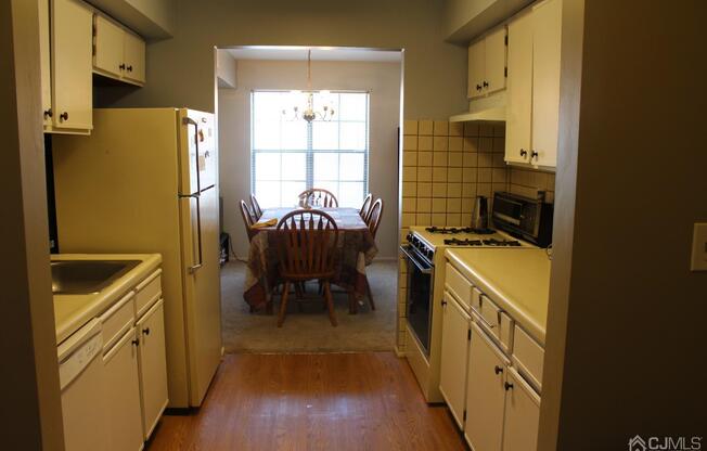 92 KEYSTONE CT