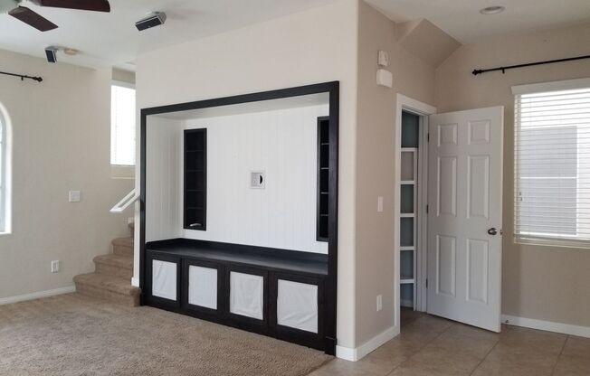 3 STORY HOME IN THE SOUTHWEST** OAK SAVANNAH CT.
