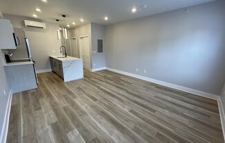 Studio, 1 bath, 430 sqft, $1,250, Unit 5