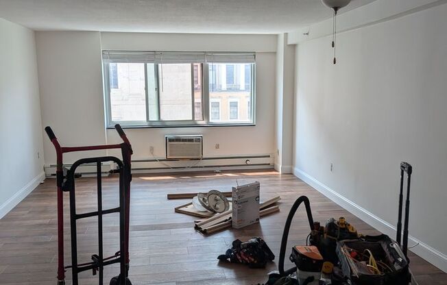 1 bed, 1 bath, 570 sqft, $3,200, Unit 609