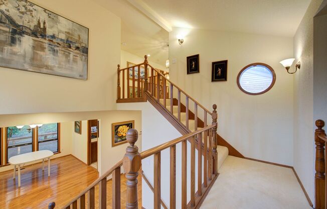 3 beds, 2.5 baths, $3,700