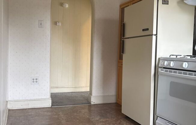 1 bed, 1 bath, $925, Unit Apt 1 Front