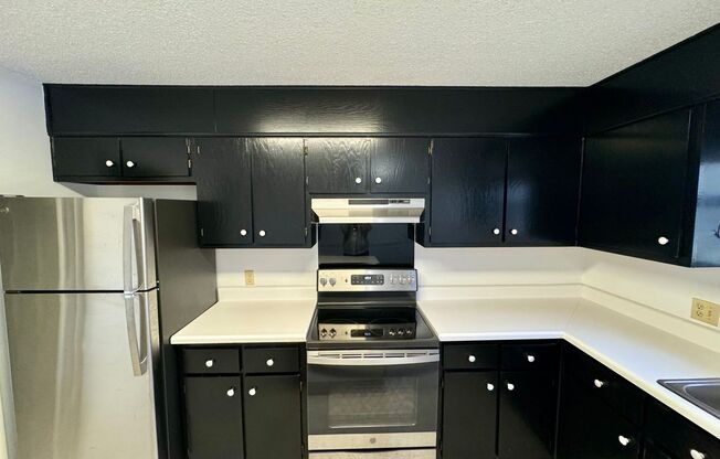 Lakewood Commons G202