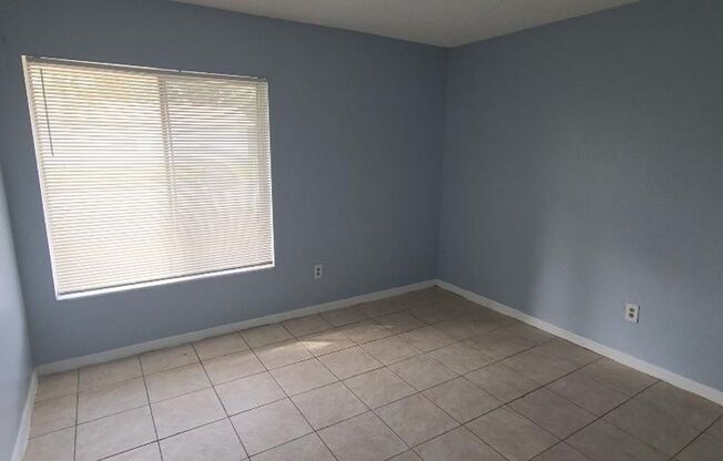 2 beds, 1 bath, $1,150