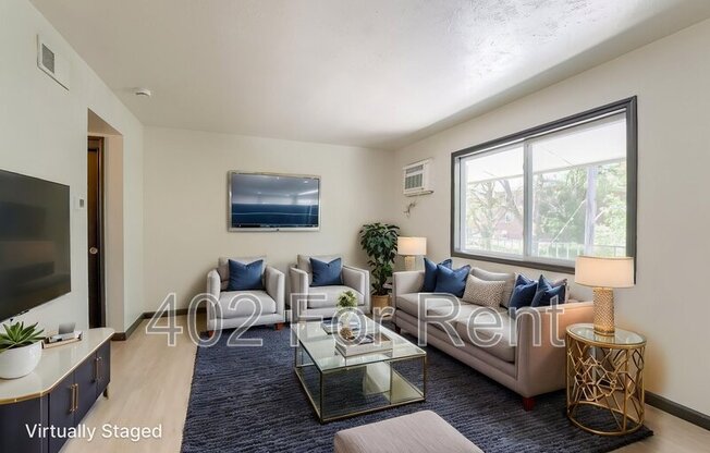 1015 N 47 AVE