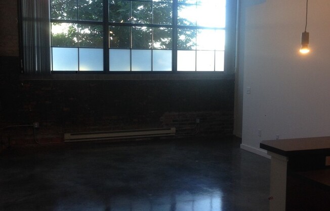 1 bed, 1 bath, 779 sqft, $1,335, Unit 102
