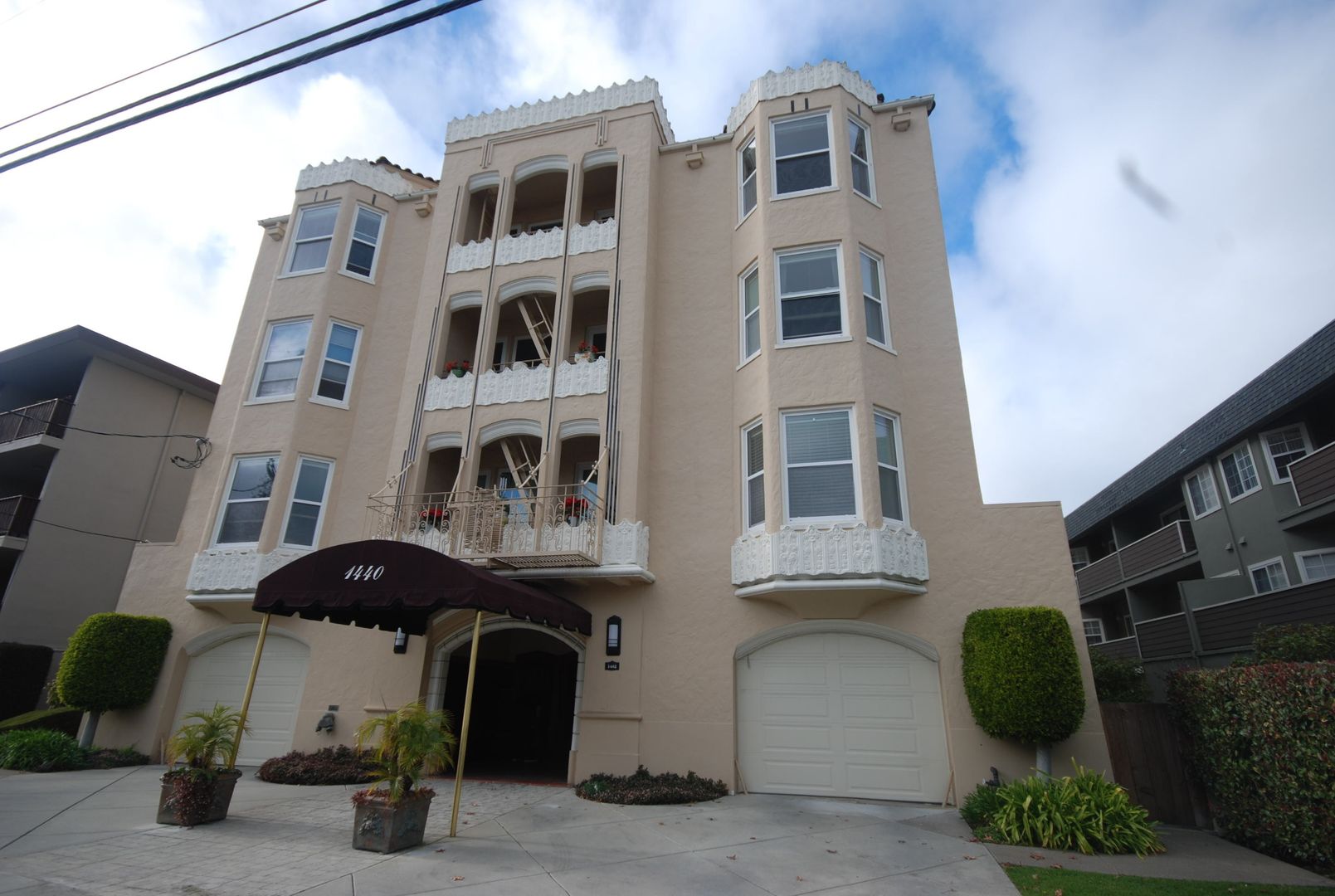 1440 Floribunda Apartments