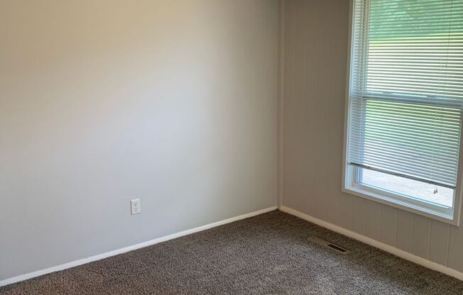 2 beds, 1 bath, 764 sqft, $900, Unit 57C