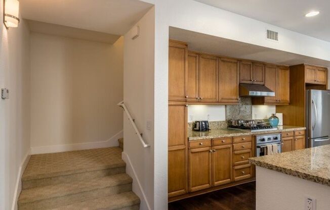 1 bed, 2.5 baths, 2,334 sqft, $4,750, Unit 6842