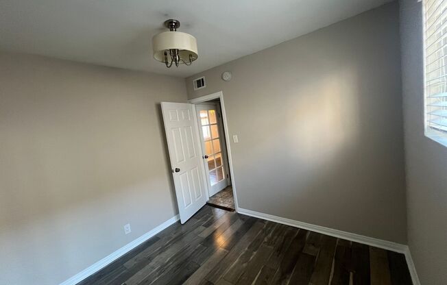 1 bed, 1 bath, 700 sqft, $2,050, Unit 11022-20