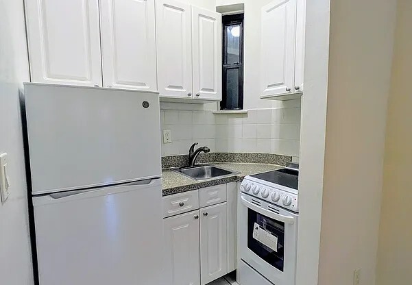 1 bed, 1 bath, $2,775, Unit 1D