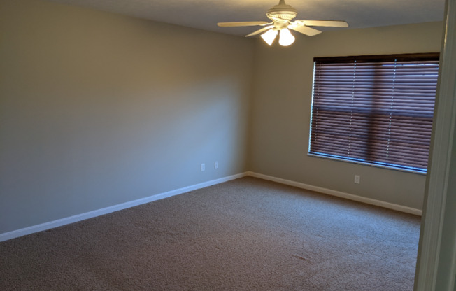 6342 MARKHAM CT