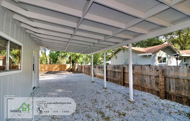 155 Mary Lane - Two Spacious Living Rooms with Wood Burning Stoves, Red Bluff Property