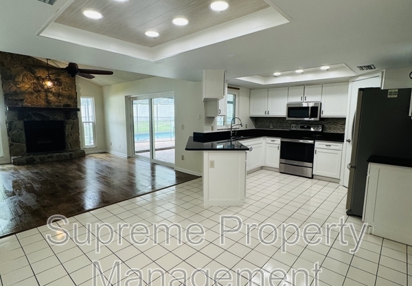 2437 BUCKNELL DR