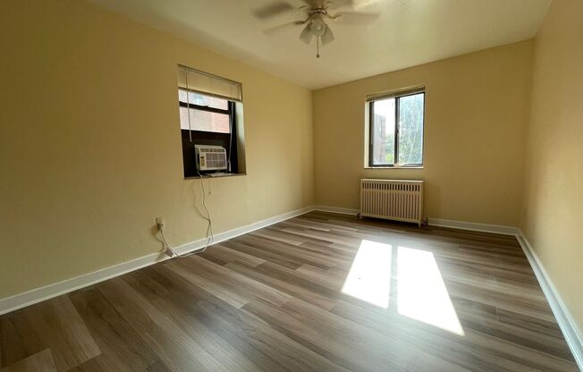 1 bed, 1 bath, 600 sqft, $1,229, Unit 5627 Rippey St. #B5