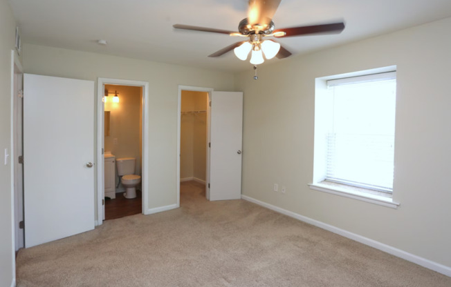 2 beds, 2 baths, 915 sqft, $1,270