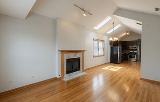 1340 N Campbell Ave, Chicago IL G