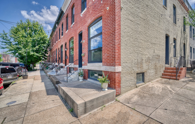 345 S CLINTON ST