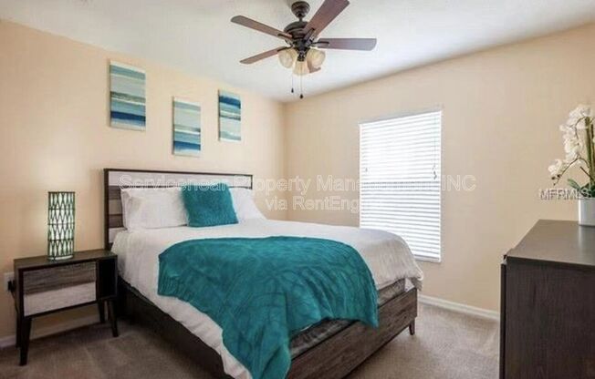 8528 SANDPIPER RDG AVE