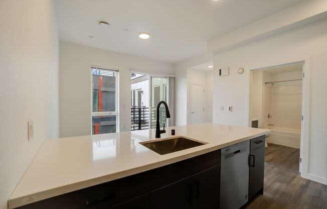 2 beds, 1 bath, 623 sqft, $2,895, Unit 303