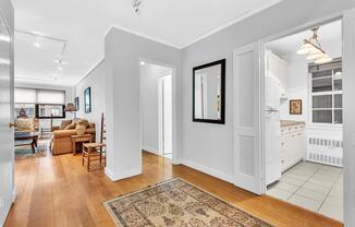 357 E 57 ST