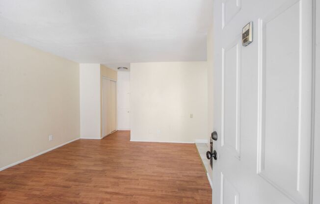 Studio, 1 bath, 450 sqft, $1,500, Unit #3208F