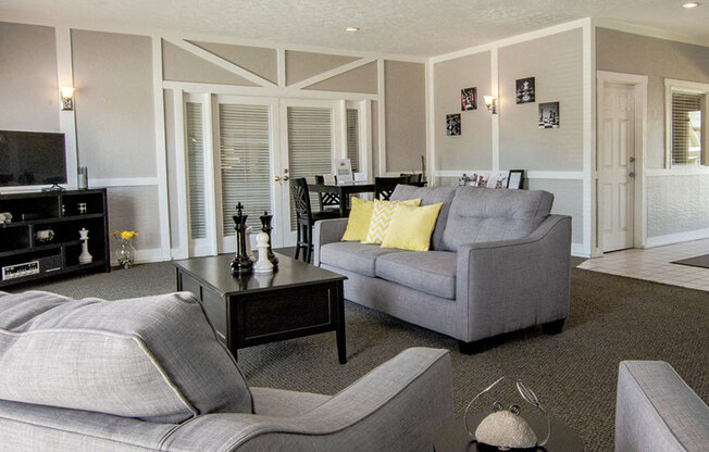 Resident Lounge at Lake Camelot Apartments, Indianapolis, IN