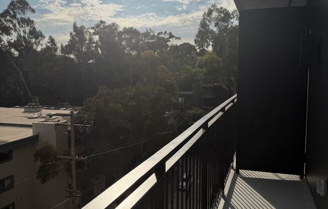 2 beds, 2 baths, 816 sqft, $4,210, Unit 409