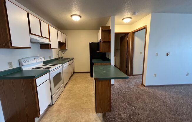 1 bed, 1 bath, 643 sqft, $995