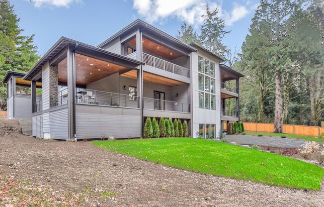4 beds, 6 baths, $11,495