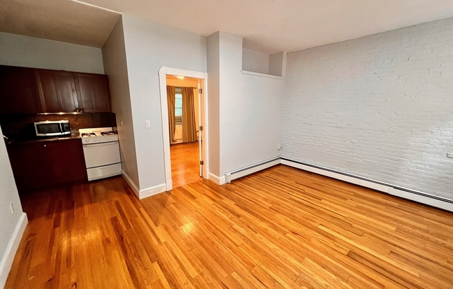 1 bed, 1 bath, 550 sqft, $2,395, Unit 53