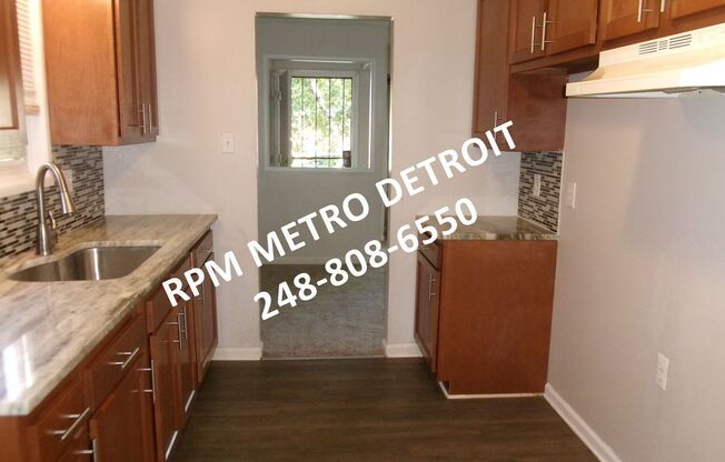 3 beds, 1 bath, $1,275