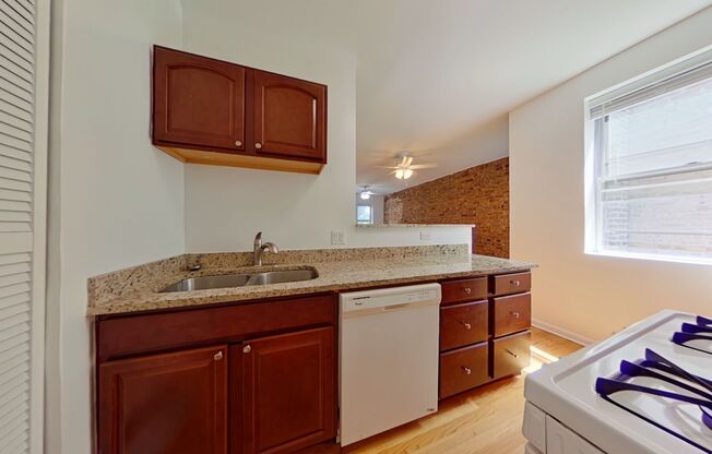 1 bed, 1 bath, 810 sqft, $2,425, Unit 1307 3A