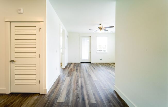 1 bed, 1 bath, 532 sqft, $1,599, Unit 420