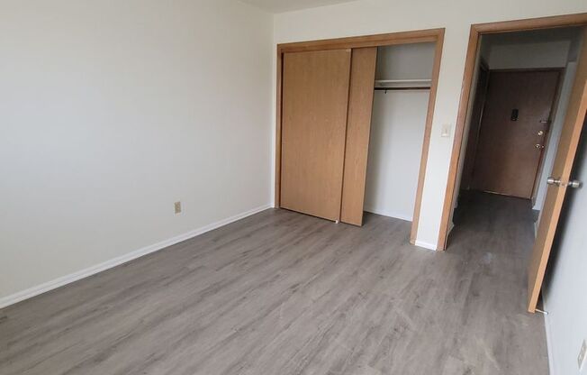 1 bed, 1 bath, 600 sqft, $925, Unit 12